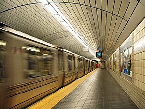 Jersey-city-exchange-place-platform