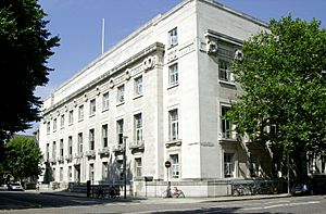 London School of Hygiene & Tropical Medicine building