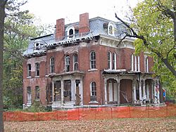 McPike Mansion3