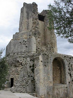 Nimes-TourMagne