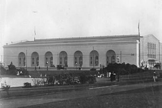 Oakland Civic Auditorium circa 1917 (kt7199q9d0-z122).jpg