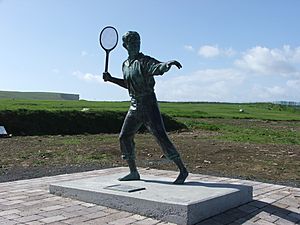 Richard Harris Statue Kilkee 2007