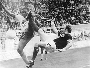 Bundesarchiv Bild 183-N0614-0028, Fußball-WM, Zaire - Schottland 0-2