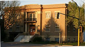 Clay Center Carnegie Library