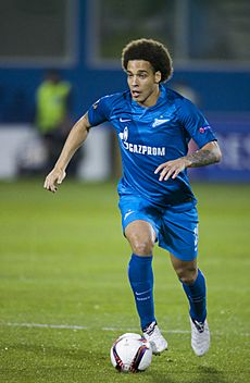 Dundolk-Zenit (9)