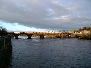 Perth Bridge, Perth