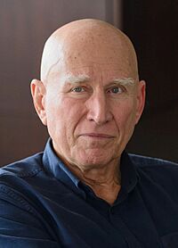 Sebastião Salgado (cropped).jpg