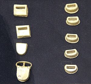 Turkic Gold Belt Ornaments (35671983336)