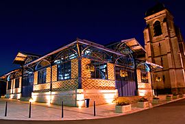 The covered market in Aix-en-Othe