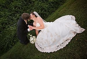 Bride-groom-kiss