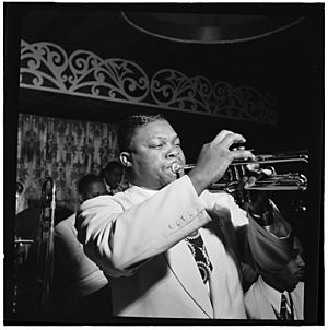 Cat Anderson, Aquarium, New York, N.Y., between 1946 and 1948 (William P. Gottlieb 00081).jpg