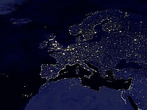 Europa-bei-nacht 1-1024x768