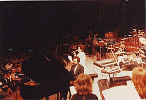 HayedehRoyalALbertHall1987