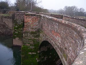 Historic Powick Bridge over the river Teme - geograph.org.uk - 767169.jpg