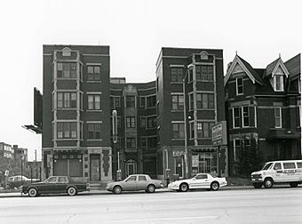 Jefferson Hall Detroit 1985.jpg