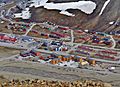 Longyearbyen Blick vom Plateau Mountain auf Longyearbyen 10