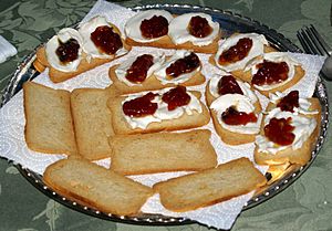 Melba toast (cropped).jpg