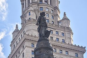 Cleveland Public Square (22072072873)