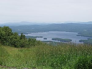 LakeSunapeeLookingNorth2005