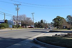 Looking down to Deltaville (11595438013)