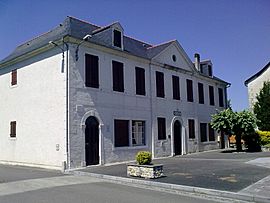 Mairie de Arros-de-Nay.jpg