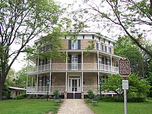 Octagon House