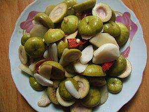 Pickled ficus racemosa fruits