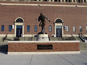 Red Grange Statue