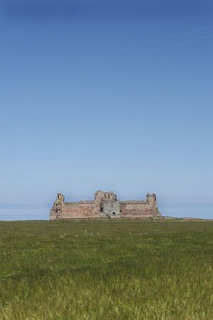 Tantallon Castle (3979724565)