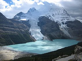 Berg Lake Canadian Rockies.jpg