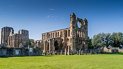 Elgin cathedral - panoramio