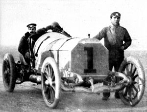 William K Vanderbilt with automobile 1904 N041926