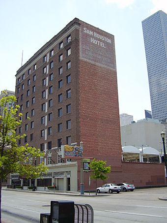 AldenHoustonHotel.JPG