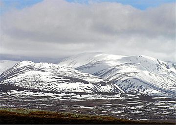 Ben-macdui-from-carn-liath.jpg