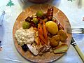 Christmas lunch in the United Kingdom.jpg