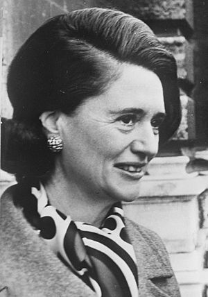 Elisabeth Waldheim 1971.jpg