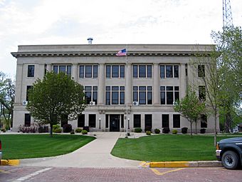 O'Brien County IA Courthouse.jpg