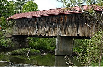 THETFORD CENTER COVERED BRIDGE.jpg