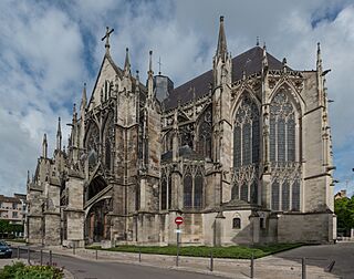 Basilique Saint-Urbain de Troyes, South-East View 20140509 1