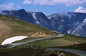 BeartoothHwy near BeartoothPass.jpg