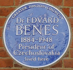 EdvardBenesBluePlaqueGwendolenAvenue 01