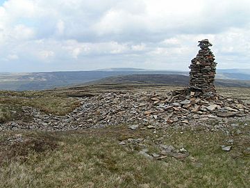 Fountains Fell cairn.jpg