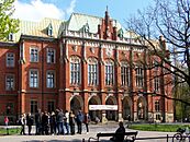 Kraków - Collegium Novum 01