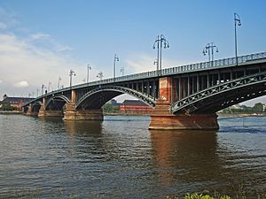 Mainz-Theodor-Heuss-Bruecke-2005-05-16a