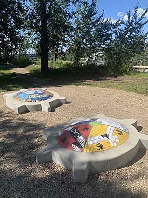 Mamohkamatowin (Helping Each Other) by Jerry Whitehead at the Indigenous Art Park ᐄᓃᐤ (ÎNÎW) River Lot 11∞ 04