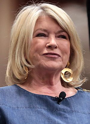 Martha Stewart (48926315347) (cropped).jpg