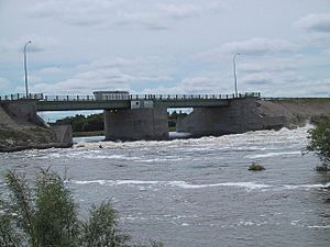 RedRiverFloodwayInletStructure