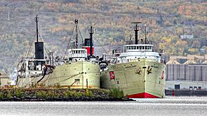 Ships-Superior-Duluth-20060928