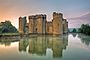 Bodiam-castle-10My8-1197.jpg