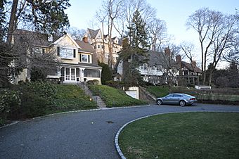 BronxvilleNY LawrenceParkHD 3.jpg